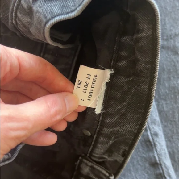 Abercrombie & Fitch The 90s Straight Ultra High Rise Jean 28L - Picture 5 of 5